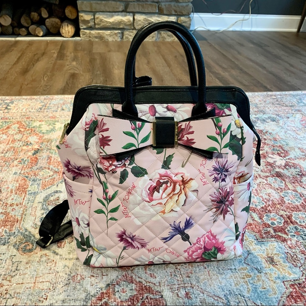 Betsy Johnson floral backpack, top zip open